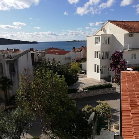 Apartmani Bono Примоштен Экстерьер фото