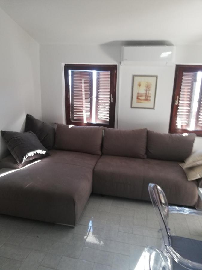 Apartmani Bono Примоштен Экстерьер фото