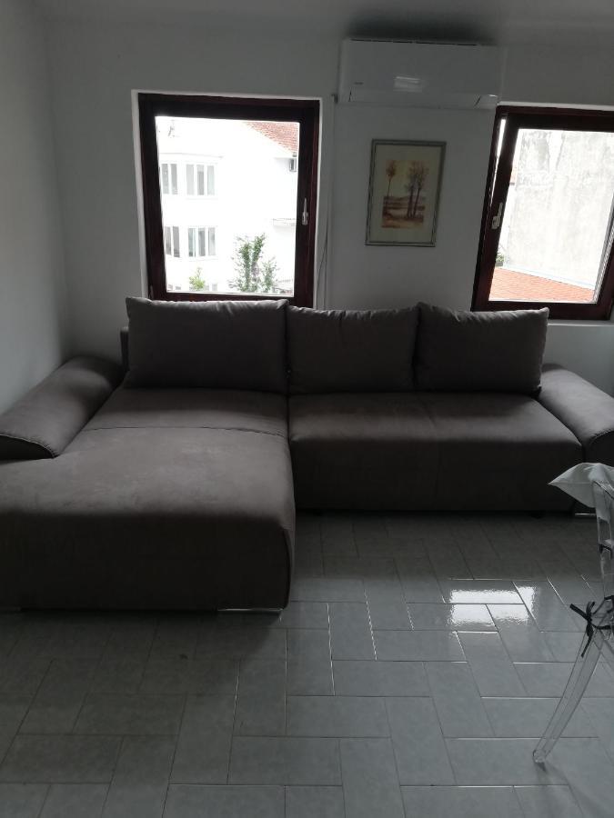 Apartmani Bono Примоштен Экстерьер фото