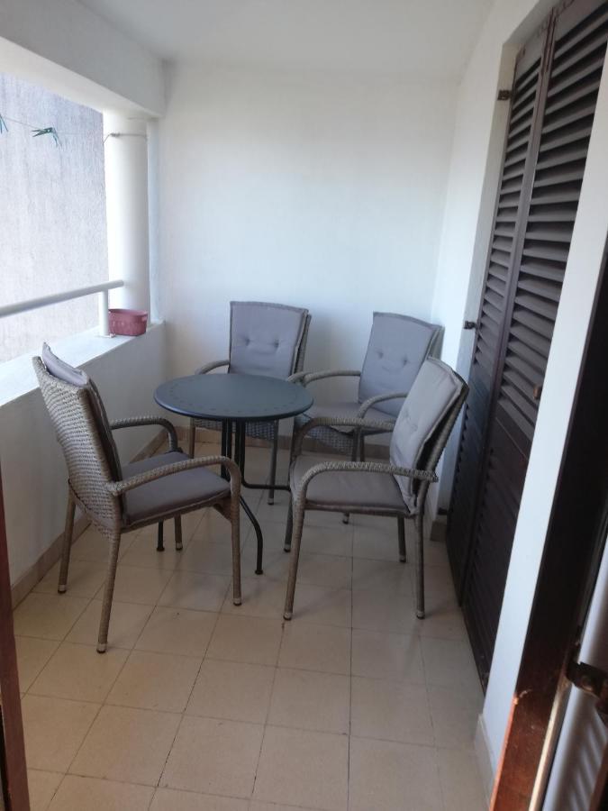 Apartmani Bono Примоштен Экстерьер фото