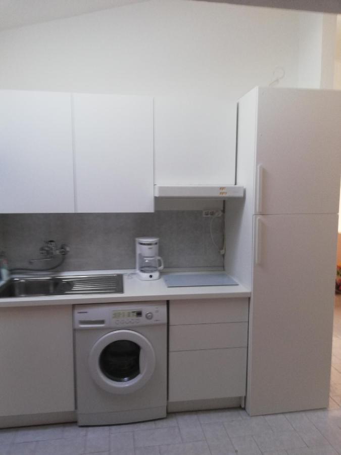 Apartmani Bono Примоштен Экстерьер фото